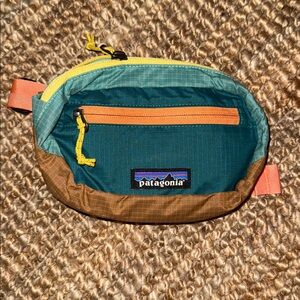 NWOT Patagonia Kids Fanny Pack / Waist Bag – Excellent Condition